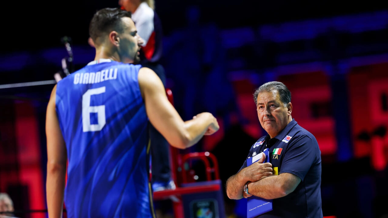 Simone Giannelli in campo per l'Italia agli Europei